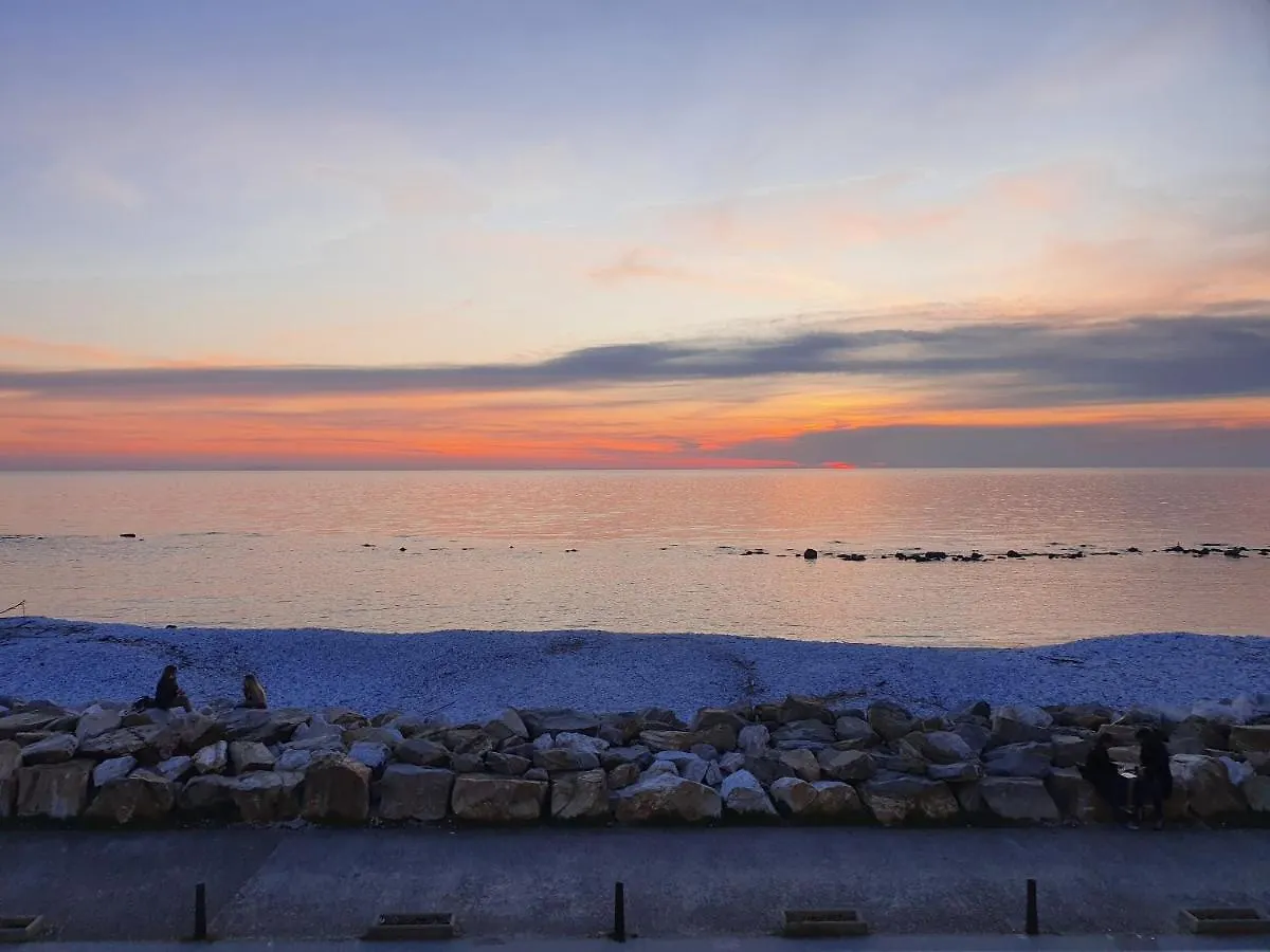 Annemarie B&B Marina Di Pisa Bed & Breakfast