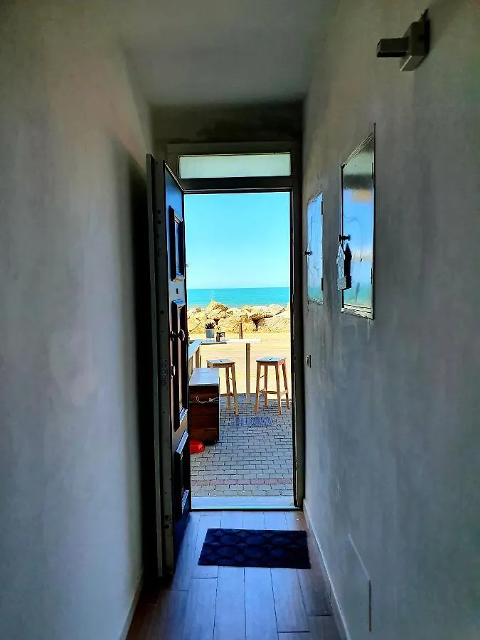 Bed & Breakfast Annemarie B&B Marina Di Pisa Italy
