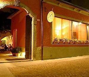https://mamma-ciccia-albergo-diffuso.it-lombardy.com